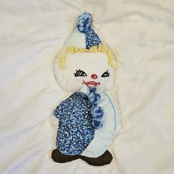 Vintage Kitschy Baby Quilt Blanket Clown Animals Balloons White Lace‎ 41 X 50 - Picture 2 of 13